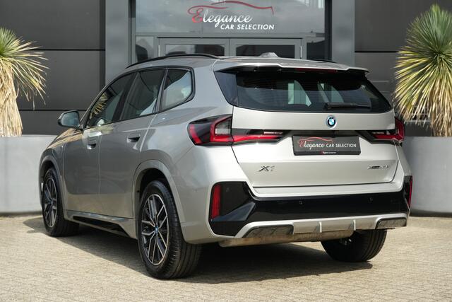 BMW X1 xDrive25e M Sport 220pk Navigatie/Stoelverwarming/Camera