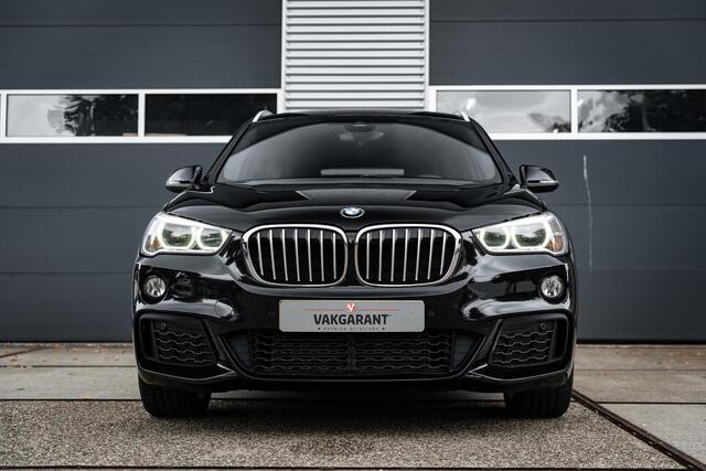 BMW X1 sDrive20i Centennial Executive |Camera |Sfeer