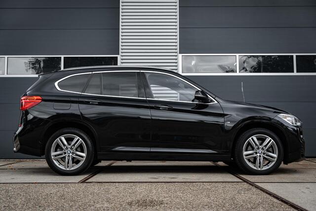 BMW X1 sDrive20i Centennial Executive |Camera |Sfeer