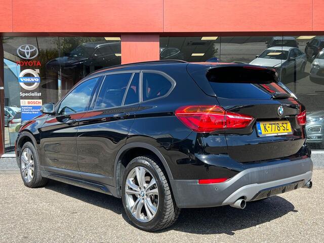 BMW X1 xDrive20i High Executive Sport-line AUT | LEER | 18'' | NAV | TREKHAAK