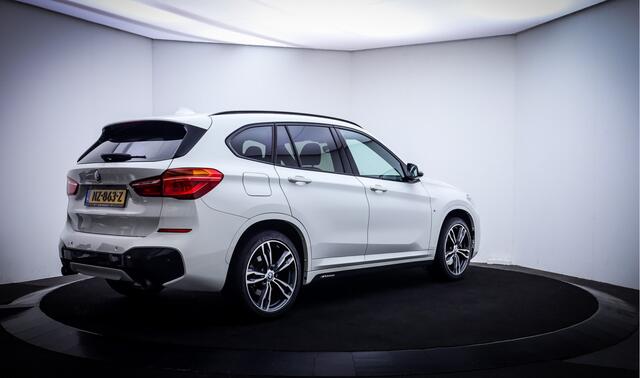 BMW X1 20iA M-SPORT High Executive FULL LED | CAMERA | HEAD UP | NAVI | STOELVERW | LEDER | ELEK KLEP | LMV 19''