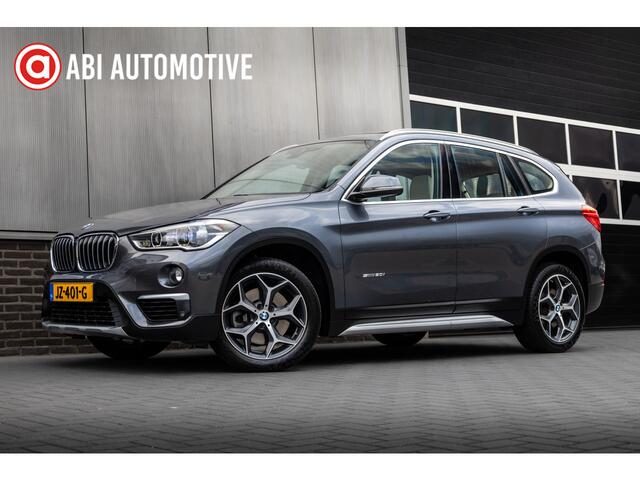 BMW X1 sDrive20i 192 pk Centennial High Executive / NL-Auto/ Dealer.Ond/ Pano-Dak/ Leder/ Sport-Stoele/ Stoel.Verw/ Head-Up/ Led-Verlichting/ Trekhaak