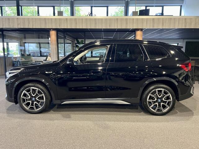BMW X1 xDrive25e X-Line | Panorama | 360 Camera | Beige leder | Apple carplay