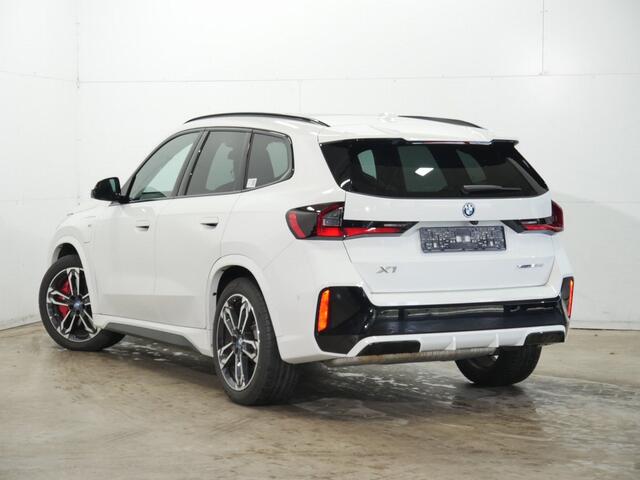 BMW X1 xDrive25e M-Sport Pro | Panorama | 19" | Massage | Harman Kardon |Voorbereiding Driving Assistant Plus