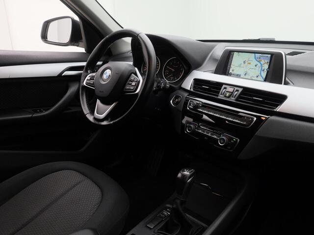 BMW X1 sDrive18i Executive | NAVI | TREKHAAK