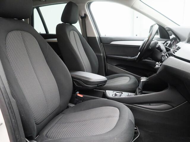BMW X1 sDrive18i Executive | NAVI | TREKHAAK