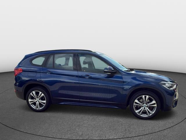 BMW X1 sDrive18i Executive Business [ Sportzetels Nav Trekhaak ]
