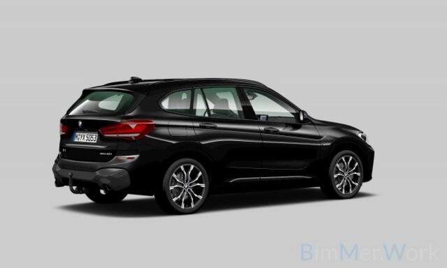 BMW X1 sDrive20i M-Sport,Pano,HUD,LED,Vol Leer,Stoel/stuurverw,NaviPro