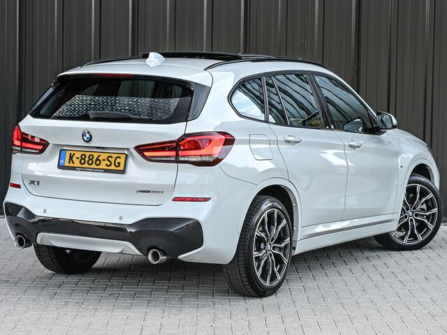 BMW X1 xDrive25i HIGH EXECUTIVE | HEAD-UP | COMFORT ACCESS | LEDER | CAMERA | ACTIVE CRUISE | AMBIANCE INTERIEUR | MEMORY SEATS | HARMAN/KARDON | PANORAMADAK