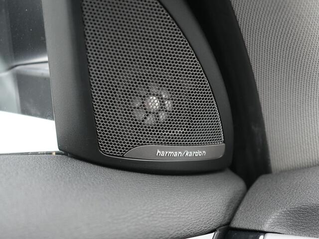 BMW X1 xDrive25e eDrive Edition Plug In Hybrid 220pk Dealer O.H PHEV | Adaptive Cruise | Head Up | Harman Kardon Sound | Stoelverwarming | Camera | Navigatie | DAB |