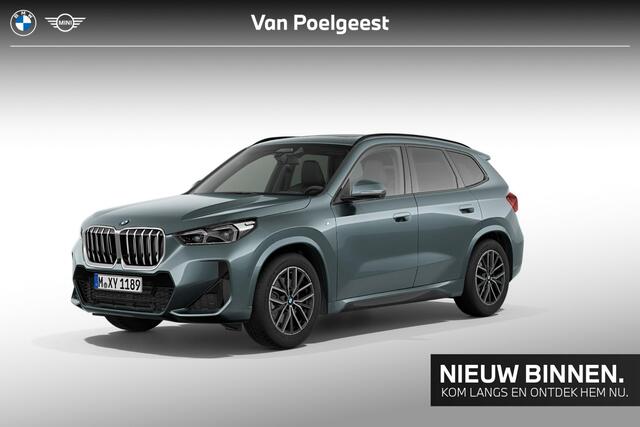 BMW X1 xDrive23i M-Sport / Driving Assistant Professional / Head-Up / Koplampen Adaptief / Glazen panoramadak / Harman Kardon / Elektrisch verstelbare stoelen / Stoelmassage / Wegklapbare Trekhaak