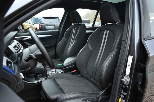 BMW X1 xDrive25e M-Sport Pano ACC HUD Camera Dr-Ast-Plus