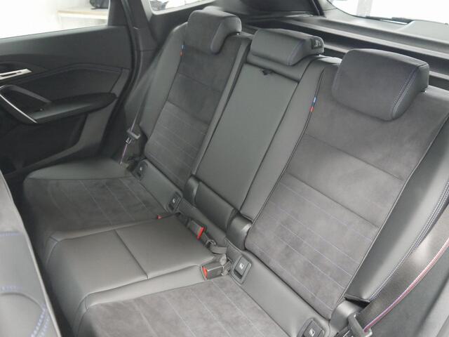 BMW X1 xDrive30e | Panorama | Wit metallic | M-Sport Pro | Trekhaak | Harman/kardon | 360 cam | Co Pilot