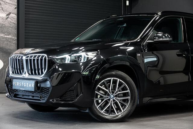BMW X1 xDrive25e *M-Sport / Panorama / Harman-Kardon / Massage / HUD / Memory*