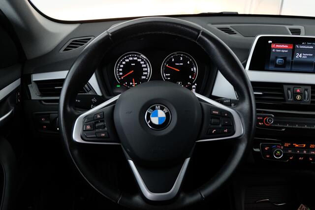 BMW X1 sDrive16d Executive | CRUISE | CLIMA | STOELVERW. | NAVI |