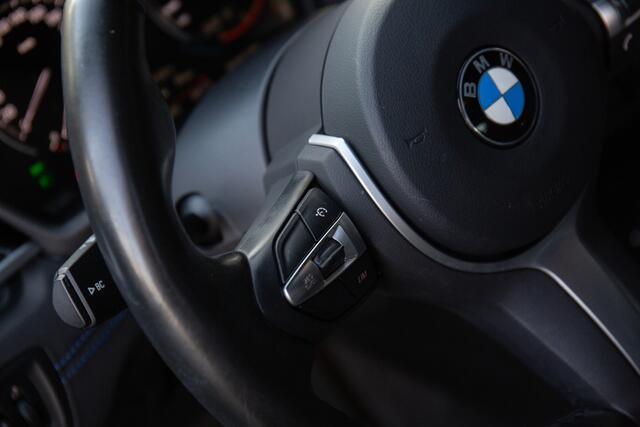 BMW X1 sDrive18i High Executive Edition M-Sport , Sfeerverlichting, Stoelverwarming, Head-up display,