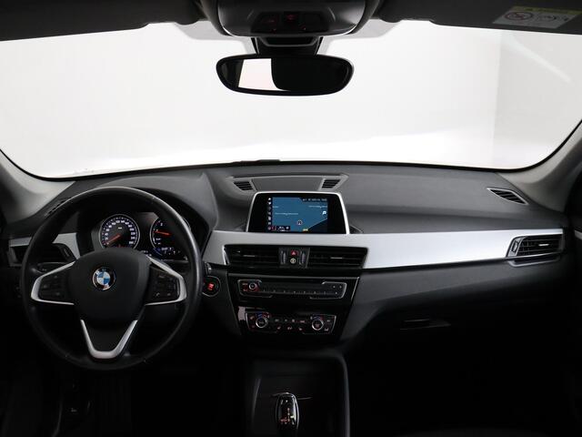 BMW X1 sDrive18i High Executive Automaat Panodak | Trekhaak