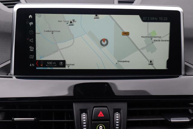 BMW X1 sDrive20i High Executive Panoramadak, Schuif- kanteldak, Navigatie, Camera, Lederen interieur, Stoelverwarming