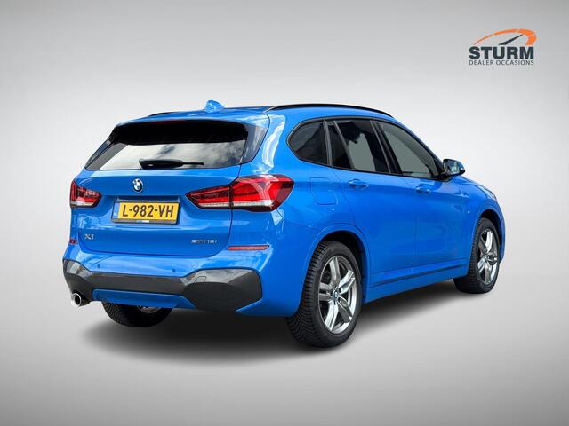 BMW X1 sDrive18i High Executive M Sport | Trekhaak Afneembaar | Sportstoelen | Navigatie Full-Map | 18'' Velgen | Elek. Achterklep | Stoelverwarming | Rijklaarprijs!