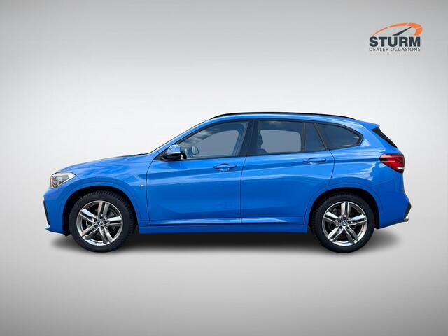 BMW X1 sDrive18i High Executive M Sport | Trekhaak Afneembaar | Sportstoelen | Navigatie Full-Map | 18'' Velgen | Elek. Achterklep | Stoelverwarming | Rijklaarprijs!