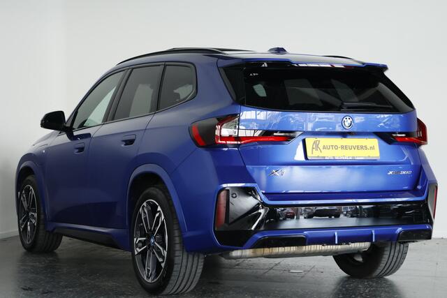 BMW X1 xDrive30e M-Sport / Pano / Leder / HUD / Trekhaak / CarPlay