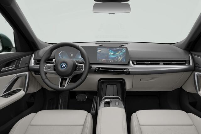 BMW X1 xDrive25e | M Sport Pro | Premium Pack | Travel Pack | Trekhaak