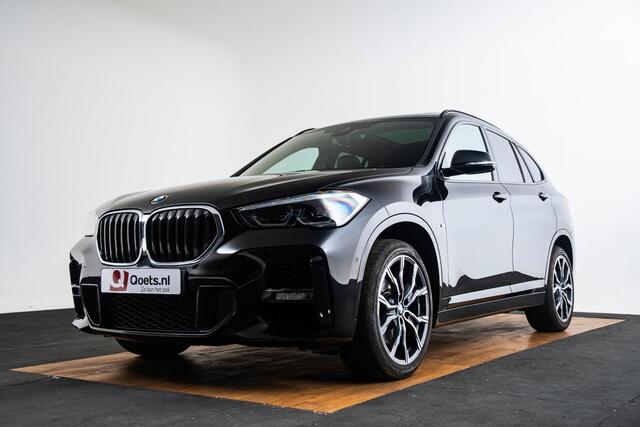 BMW X1 xDrive20i High Executive M Sport - Panoramadak - Parking/Driving assistant - Cruise control - Comfort Access - Head up - Elektrisch verwarmde voorstoelen - Hifi - Armsteun voor - Getinte Ruiten -