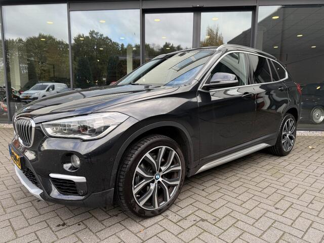 BMW X1 sDrive20i 192pk High Exe,Pano,LED,Sportleer,HUD,NaviPro,Stoelverw,Clima,Cruise,Camera