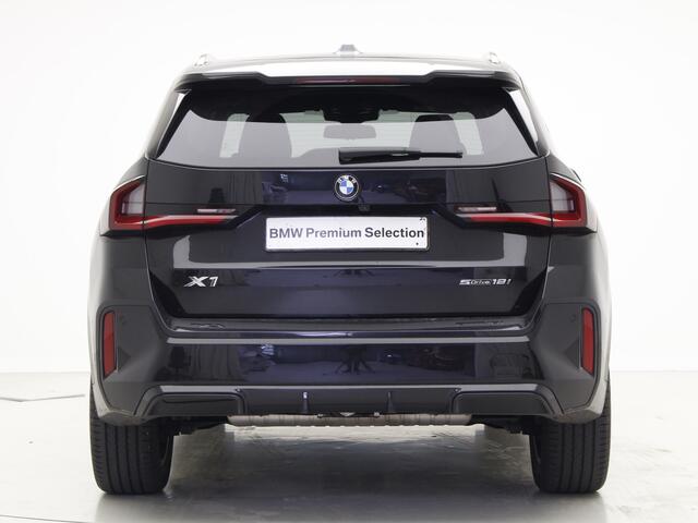 BMW X1 sDrive18i M-Sport | Panorama | Camera | Voorbereiding Driving Assistant Plus |