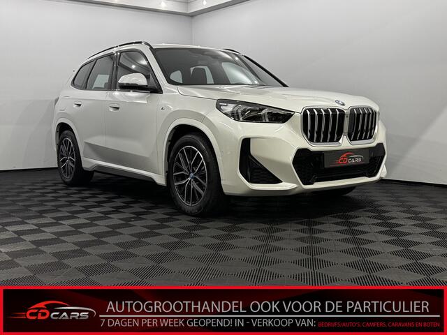 BMW X1 xDrive25e M Sport Half leder, Camera, Navi, Keyless start, Virtual desk, Stoelverwarming, Elektrische achterklep, 3 jaar garantie