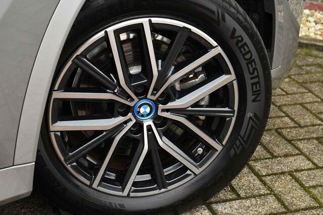 BMW X1 xDrive25e M-Sport Pano Trekhaak Camera 3786km!