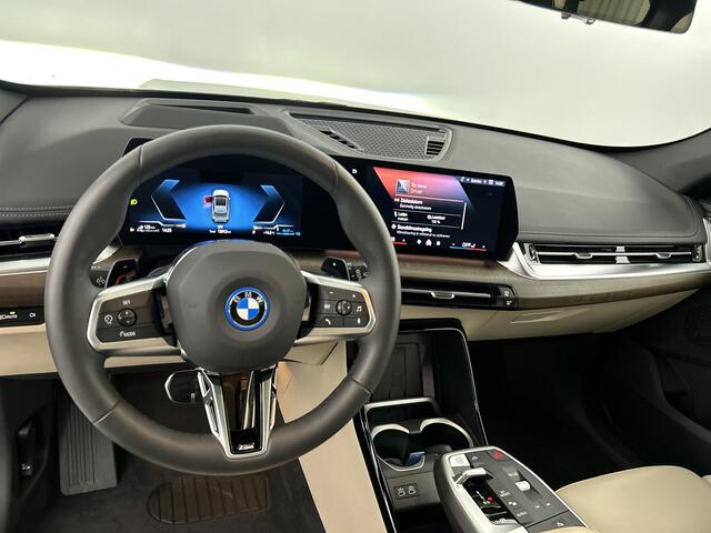 BMW X1 xDrive30e M-Sport/Pano/20"/Head-Up/BTW/Trekhaak