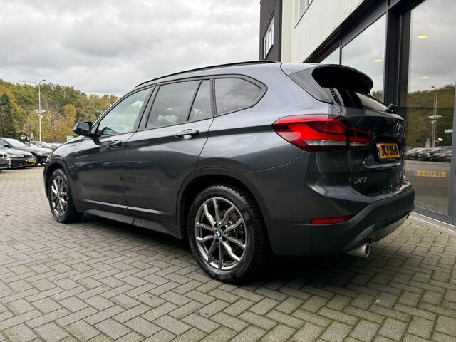 BMW X1 xDrive25e High Exe,LED,HeadUp,Leer,Stoelverw,Clima,NaviPro,Camera