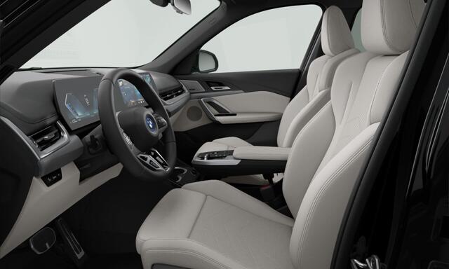 BMW X1 xDrive25e | M-Sport Pro | 20'' | Panorama. | Harman/Kardon | Elek. stoel. | Stoelmassage | Getint glas | Camera | Stuur + stoelverw. | Comf. Acc.