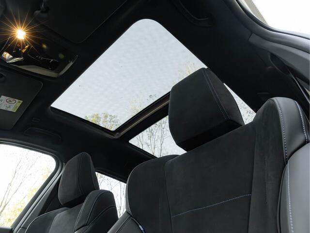 BMW X1 xDrive25e M-Sport - Pano - Trekhaak - Stoelverwarming - Camera