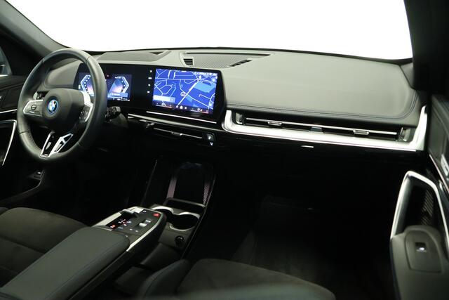 BMW X1 xDrive30e M-Sport / Opendak / HUD / HarmanKardon / ACC
