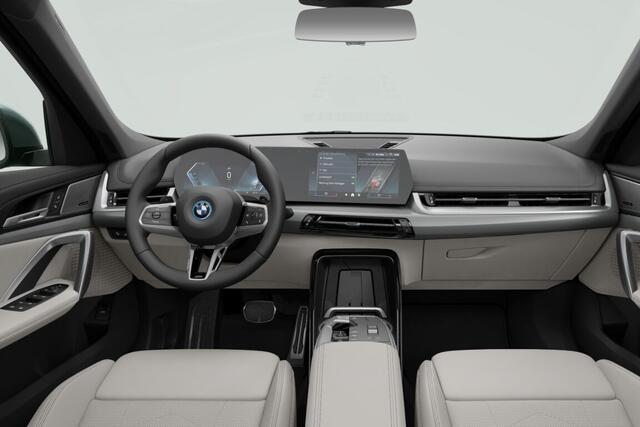 BMW X1 xDrive25e | M Sportpakket | Premium Pack | Travel Pack | Trekhaak