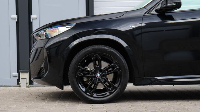 BMW X1 xDrive23i M-Sport | Harman/Kardon | Panoramadak | Head-up | Trekhaak | Memory