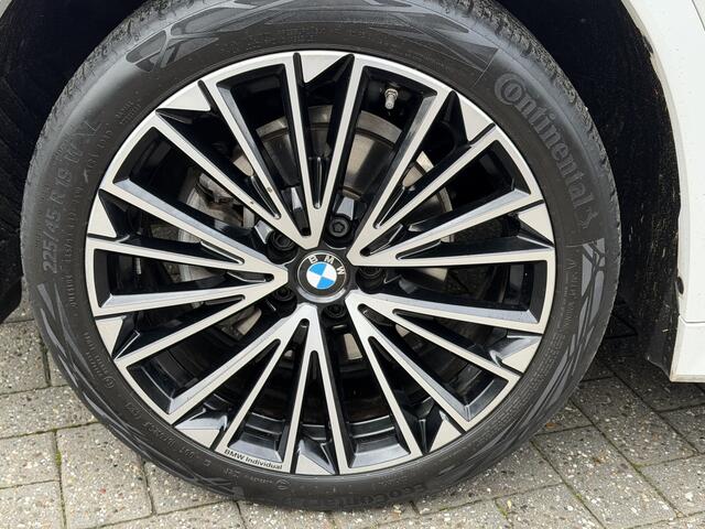 BMW X1 sDrive18i M sport Trekhaak | Adapt. Cruise | Stuurverw. | Stoelverw. | Camera