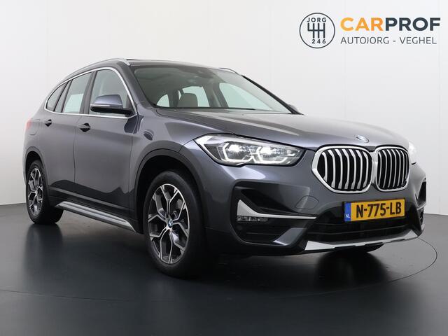 BMW X1 sDrive18i Business Edition Plus X-Line | Panorama Dak | Dealer Onderhouden | Camera |