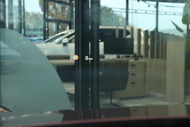 BMW X1 SDRIVE20I HIGH EXECUTIVE | PANO | LED | HUD | LEDER | CAMERA | NAVI | STOELVERW.