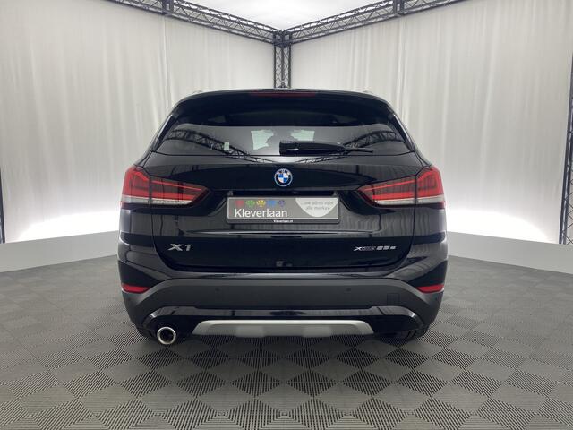 BMW X1 xDrive25e PHEV | Navi | Camera | LED | Adaptieve Cruise | LMV 18'' | 220 Pk |