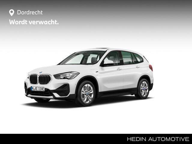 BMW X1 xDrive25e | Panorama | Camera | Stoelverwarming |