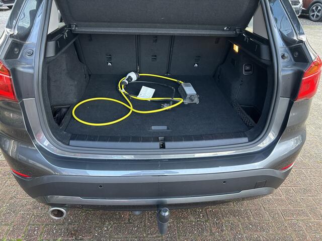 BMW X1 xDrive25e eDrive Edition Hybrid Automaat Trekhaak / Leder / Navigatie