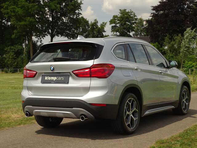 BMW X1 xDrive20i High Executive | X-line | Carplay* | Leer | Ad.Cruise | Lane | HUD | Full option.