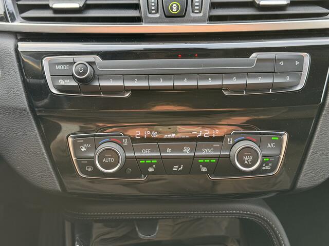 BMW X1 sDrive20i xLine Trekhaak | HUD | Stoelverw. | Leer