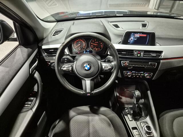 BMW X1 xDrive20i Centennial High Executive Navi | Trekhaak | Sensoren v+a