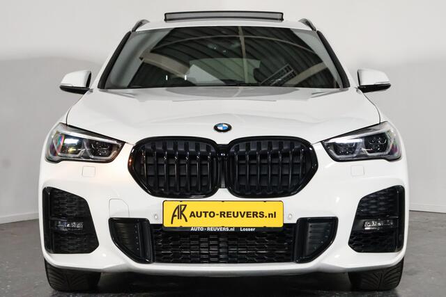 BMW X1 xDrive25e M-Sport / Pano / HUD / Pilot assist / Harmankardon