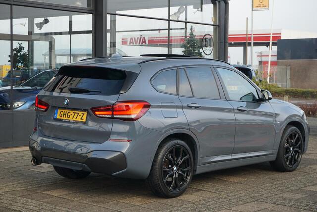 BMW X1 xDrive25e eDrive Edition | M pakket | ACC | PANO | trekhaak | Individual Storm Bay
