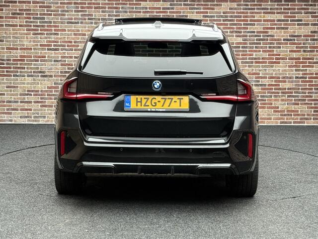 BMW X1 xDrive30e Origineel NL | Service inclusive | Stoelmassage | Panorama | Dashcam | harman/kardon | Elektr. trekhaak | Lak Coating